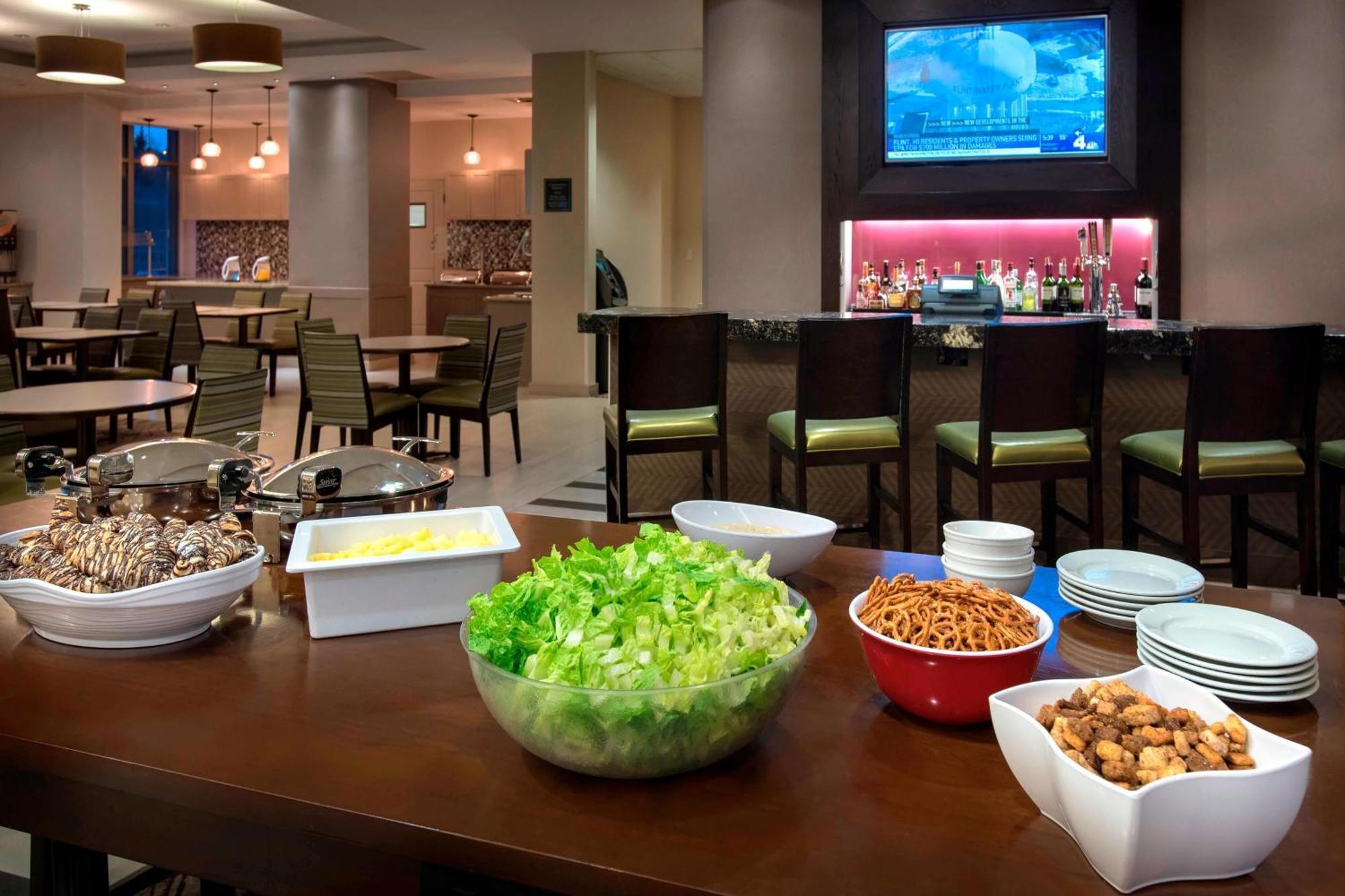 Residence Inn Alexandria Old Town South At Carlyle Ngoại thất bức ảnh