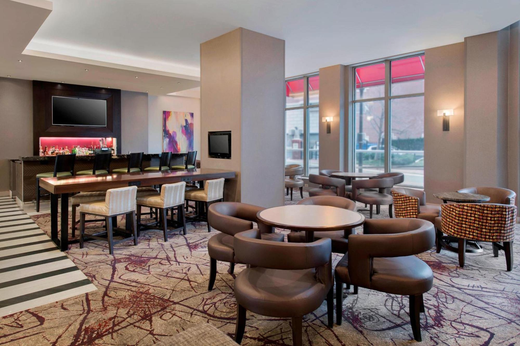 Residence Inn Alexandria Old Town South At Carlyle Ngoại thất bức ảnh