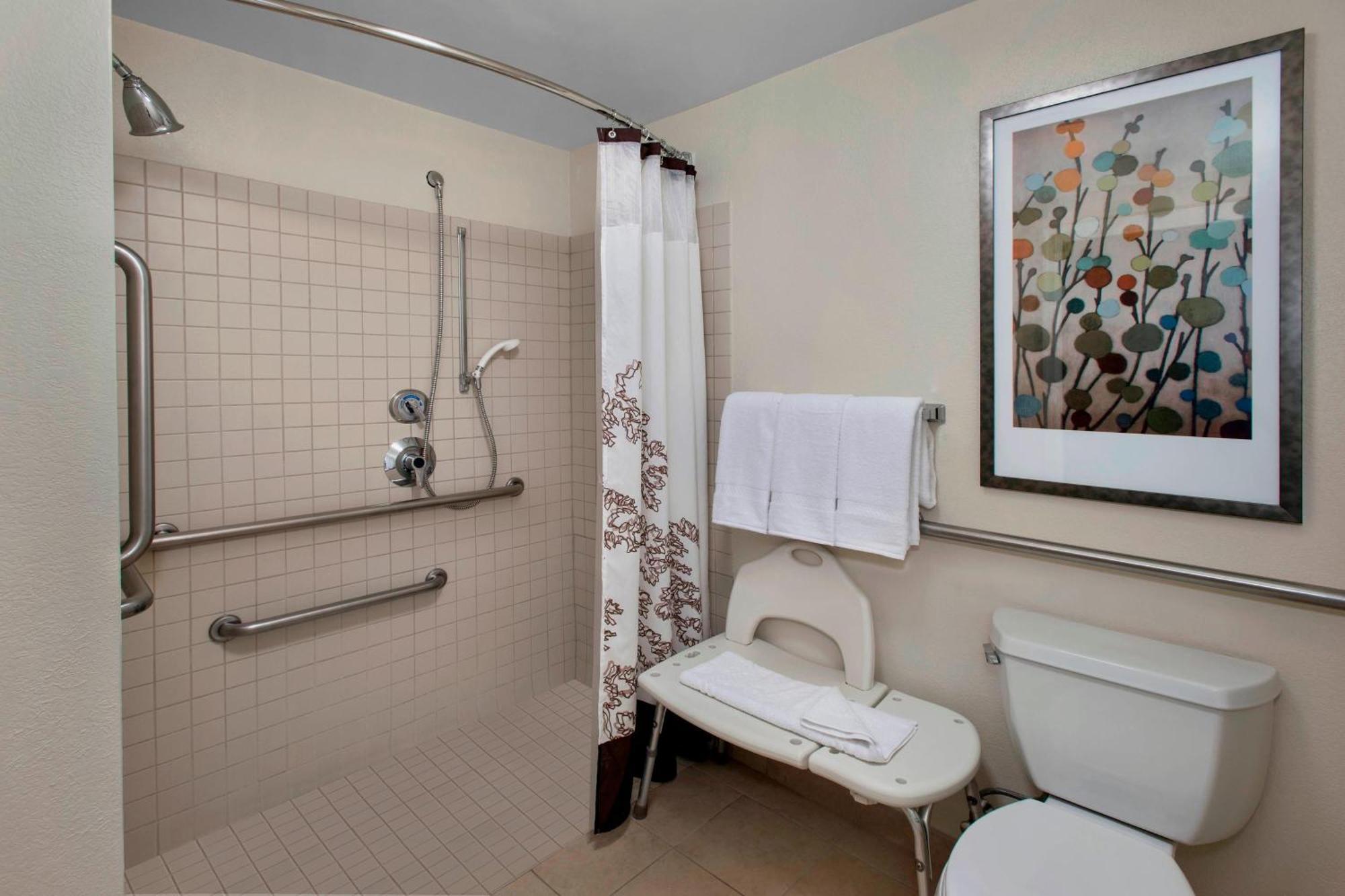 Residence Inn Alexandria Old Town South At Carlyle Ngoại thất bức ảnh