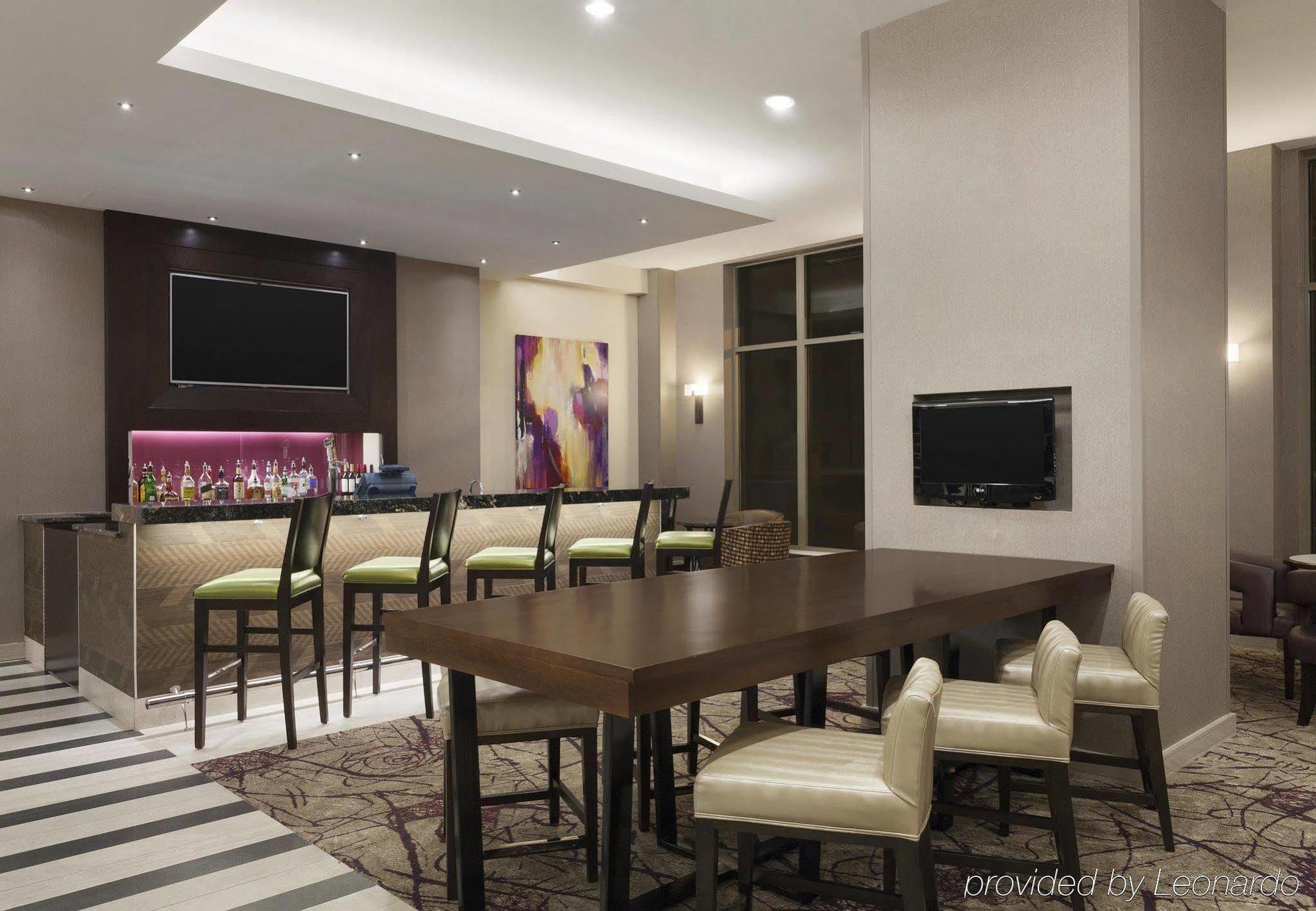 Residence Inn Alexandria Old Town South At Carlyle Nhà hàng bức ảnh